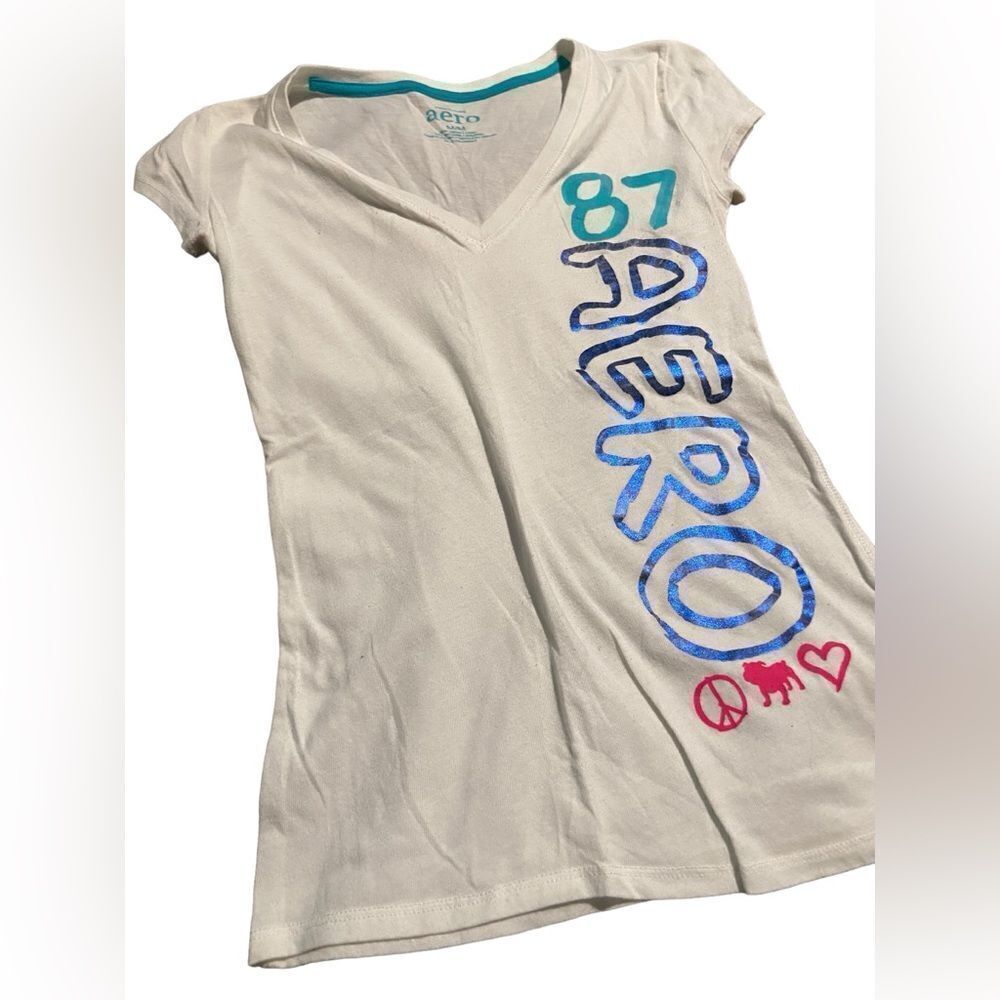 Aeropostale White V-Neck Tee with Blue Graphic and Teal '87'